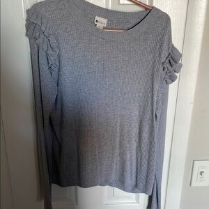 STYLUS Gray Ruffled Long Sleeve Blouse